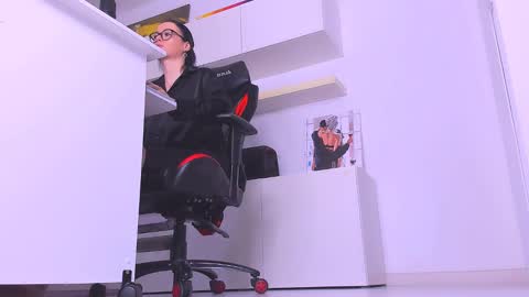 Megan online show from 17, 1, 2025