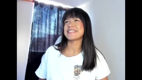 Snapshot of meganthompsonn chatting on 1, 6, 2026 Megan online show from 1, 6, 2026