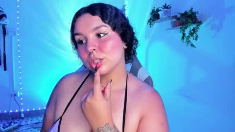   online show from 18, 11, 2025