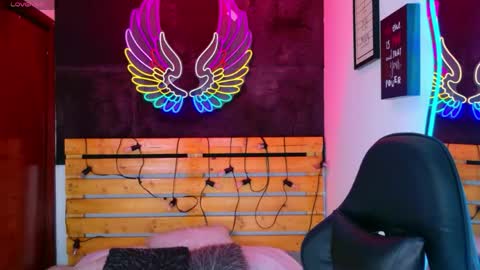 Snapshot of meghan_nill chatting on 5, 5, 2026 Meghan online show from 5, 5, 2026