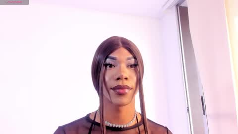 Snapshot of meghanallen_ chatting on 28, 5, 2026 meghanallen_ online show from 28, 5, 2026
