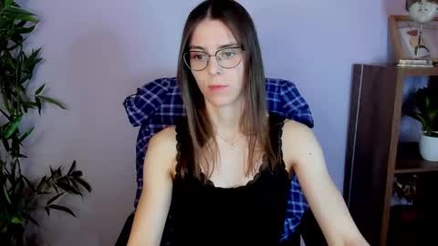 Snapshot of megi_erotic chatting on 8, 3, 2025 Megi online show from 8, 3, 2025