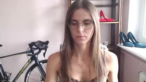 Megi online show from 3, 4, 2026