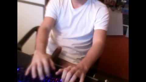 Snapshot of meks5544 chatting on 13, 12, 2024 meks5544 online show from 13, 12, 2024