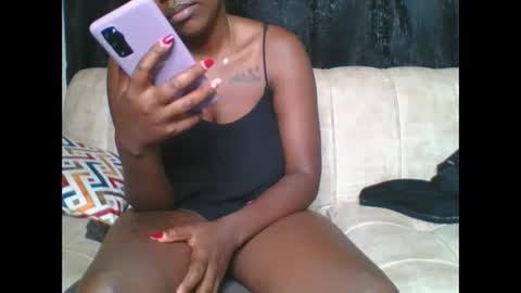 pretty online show from 5, 3, 2025