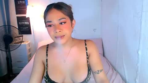 Snapshot of mel_rai14 chatting on 2, 8, 2026 mel_rai14 online show from 2, 8, 2026