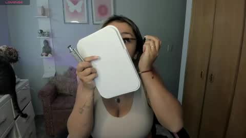 Melaany  online show from 17, 4, 2026