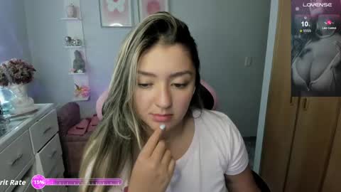 Snapshot of melaany_ chatting on 26, 4, 2026 Melaany online show from 26, 4, 2026