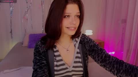 Snapshot of melan1e_ chatting on 14, 7, 2026 mel online show from 14, 7, 2026