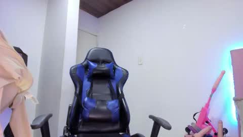 MELANI - online show from 7, 11, 2025