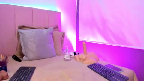 MELANI - online show from 11, 2, 2026