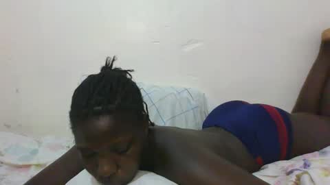 Snapshot of melanie_bae1 chatting on 27, 4, 2026 melanie_bae1 online show from 27, 4, 2026