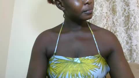 Snapshot of melanie_bae1 chatting on 8, 7, 2026 melanie_bae1 online show from 8, 7, 2026