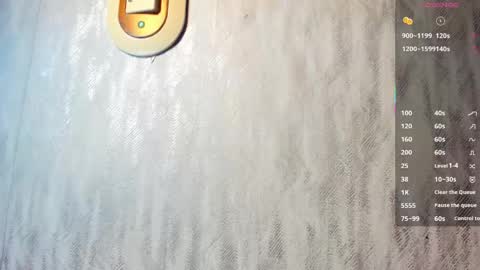 Snapshot of melanierioss_ chatting on 21, 4, 2026 online show from 21, 4, 2026