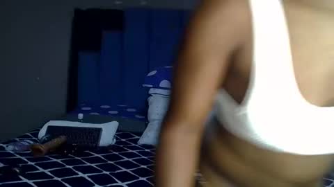 Snapshot of melanin_moon chatting on 12, 5, 2026 Moon online show from 12, 5, 2026