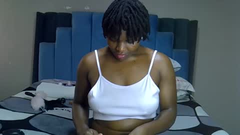 Snapshot of melanin_moon chatting on 28, 5, 2026 Moon online show from 28, 5, 2026