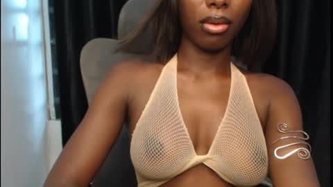 Snapshot of melanine_floral chatting on 18, 4, 2026 Praiz online show from 18, 4, 2026