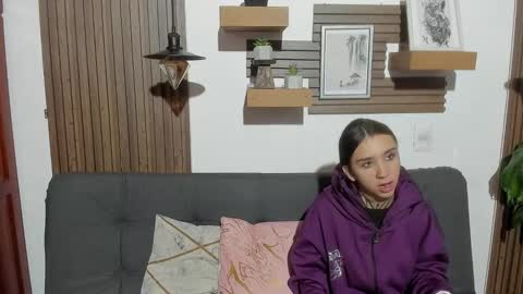 Snapshot of melany_27 chatting on 28, 2, 2026 Melany online show from 28, 2, 2026