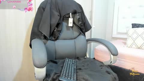 Melany online show from 31, 10, 2025