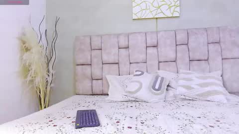 Snapshot of melanystone_ chatting on 7, 5, 2026 Melany online show from 7, 5, 2026