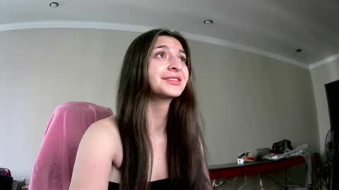 Snapshot of melena_caramel chatting on 7, 6, 2026 melena_caramel online show from 7, 6, 2026