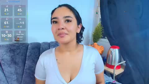    Independent model online show from 23, 12, 2025