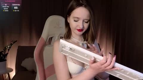 meliamorgan online show from 23, 10, 2025