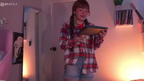Snapshot of meliflua_a chatting on 3, 7, 2026 Meli online show from 3, 7, 2026
