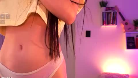 Snapshot of meliflua_a chatting on 13, 7, 2026 Meli online show from 13, 7, 2026