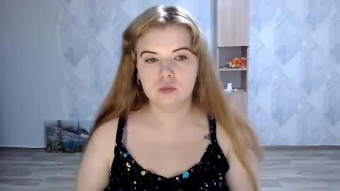Melina online show from 21, 10, 2025