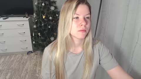 Snapshot of melissa__ray chatting on 23, 1, 2025 Melissa  Ray online show from 23, 1, 2025