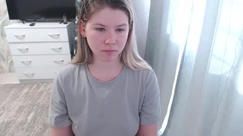 Snapshot of melissa__ray chatting on 23, 1, 2025 Melissa  Ray online show from 23, 1, 2025