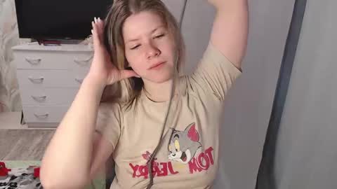 Snapshot of melissa__ray chatting on 21, 2, 2025 Melissa  Ray online show from 21, 2, 2025