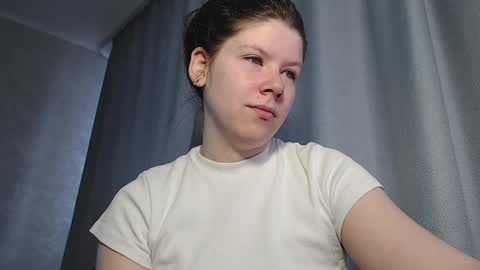 Snapshot of melissa__ray chatting on 1, 3, 2025 Melissa  Ray online show from 1, 3, 2025