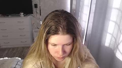 Snapshot of melissa__ray chatting on 3, 3, 2025 Melissa  Ray online show from 3, 3, 2025