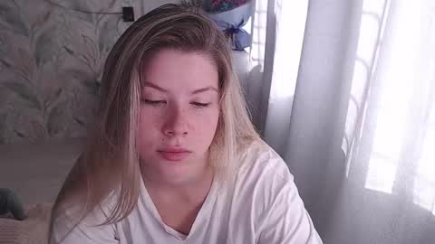 Snapshot of melissa__ray chatting on 26, 9, 2025 Melissa  Ray online show from 26, 9, 2025