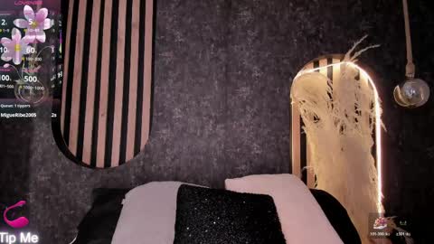 Snapshot of melissa__saenz_ chatting on 6, 5, 2026 M E L I S S A online show from 6, 5, 2026