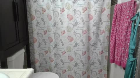 Snapshot of mellerina_ chatting on 7, 4, 2026 Mel 3 online show from 7, 4, 2026