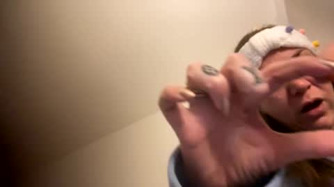 Melli online show from 25, 12, 2024