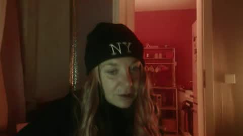Snapshot of melli23 chatting on 8, 2, 2026 Melli online show from 8, 2, 2026
