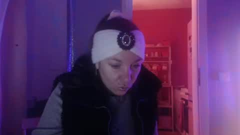 Snapshot of melli23 chatting on 9, 2, 2026 Melli online show from 9, 2, 2026