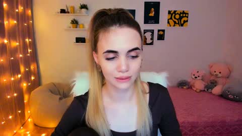 Tessa online show from 2, 2, 2025