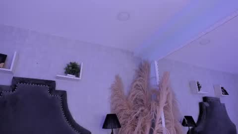 Snapshot of mellove_ chatting on 27, 7, 2026 Mel online show from 27, 7, 2026