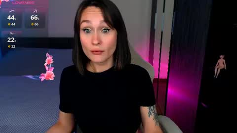 Snapshot of mellovell chatting on 23, 7, 2026 Mel online show from 23, 7, 2026