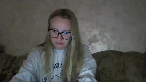 Melly online show from 8, 10, 2025