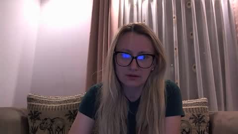 Melly online show from 10, 5, 2026