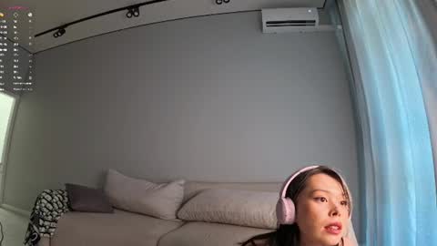 Snapshot of melmean chatting on 17, 6, 2026 Mel online show from 17, 6, 2026