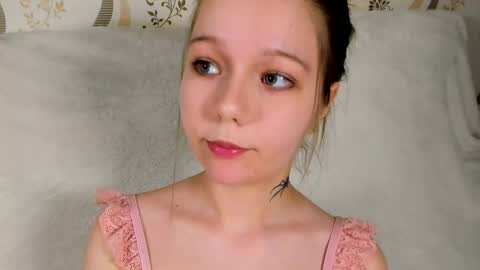 MelMooon online show from 13, 2, 2026