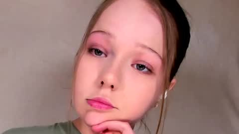 Snapshot of melmooon chatting on 10, 6, 2026 MelMooon online show from 10, 6, 2026