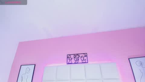 MELODDY PARKERR online show from 6, 4, 2026